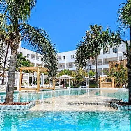 The Palm Star Ibiza - Adults Only Apartment San Antonio  Bagian luar foto