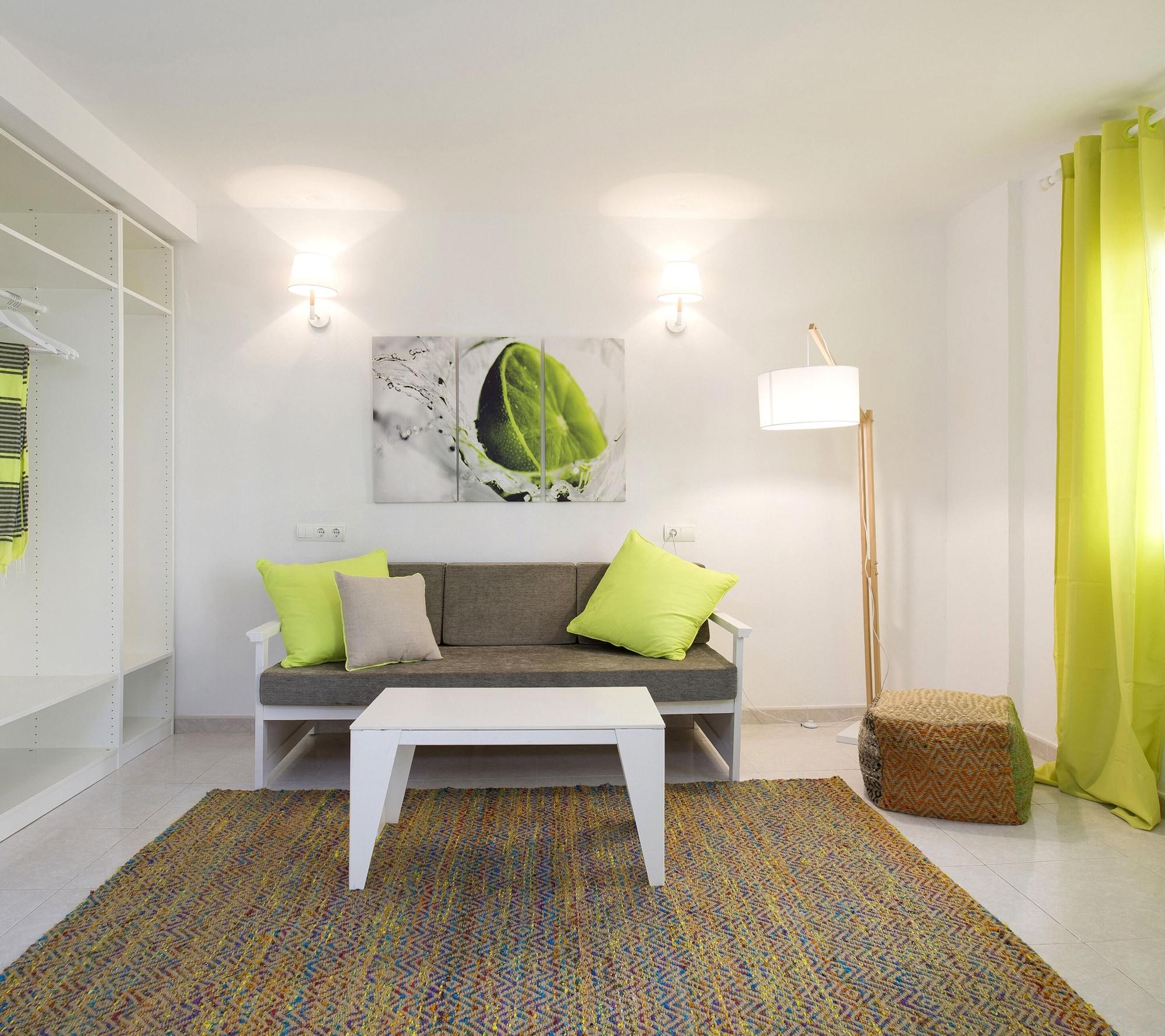 The Palm Star Ibiza - Adults Only Apartment San Antonio  Bagian luar foto