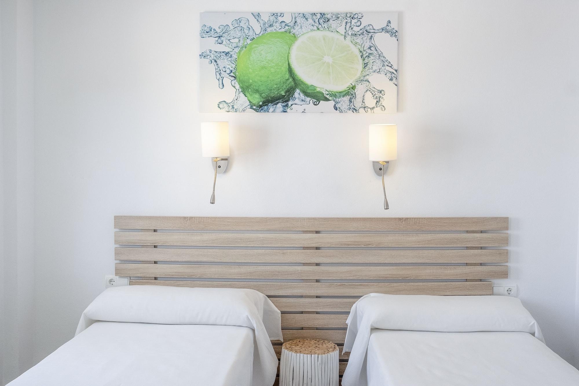 The Palm Star Ibiza - Adults Only Apartment San Antonio  Bagian luar foto
