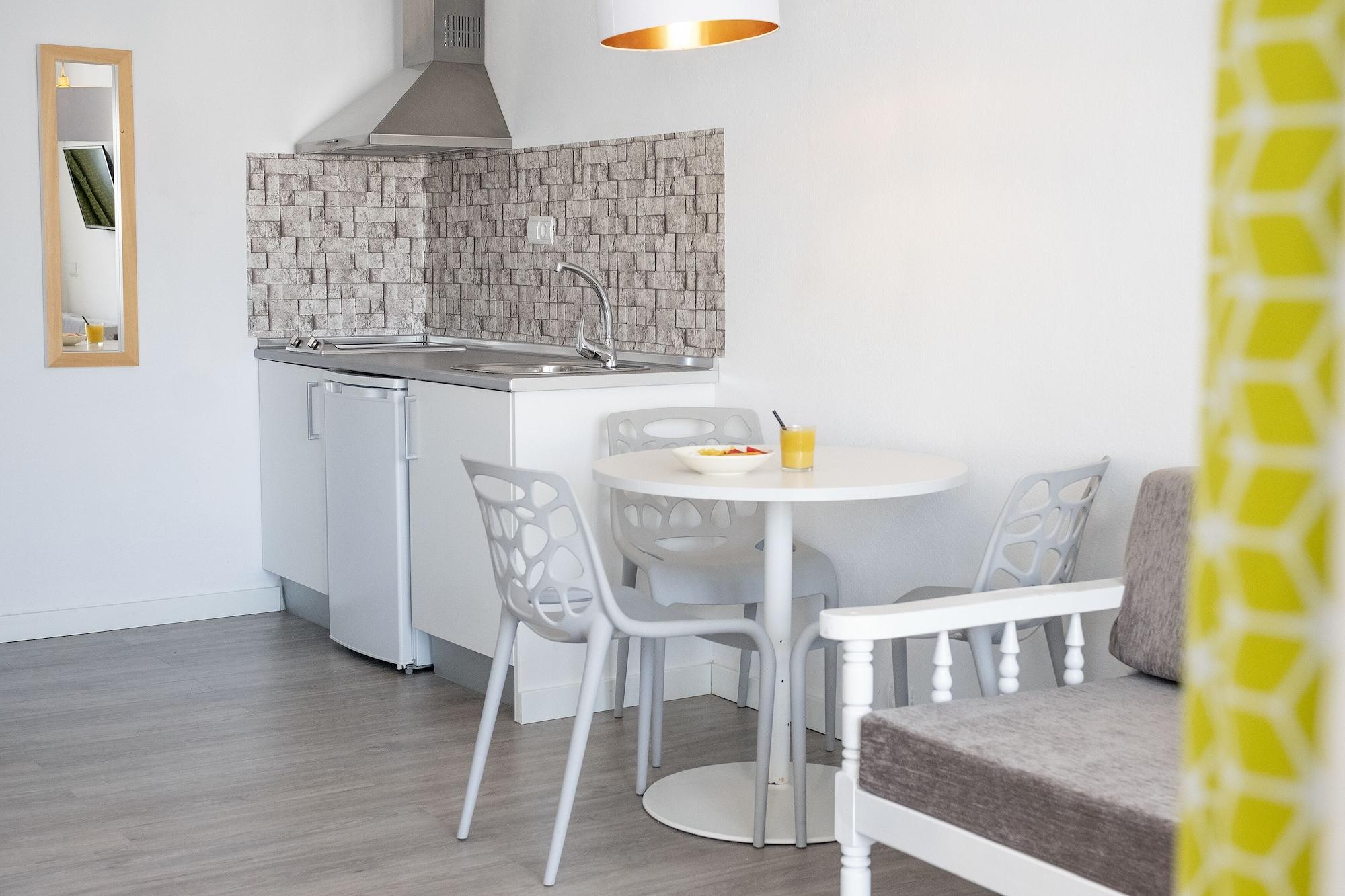The Palm Star Ibiza - Adults Only Apartment San Antonio  Bagian luar foto