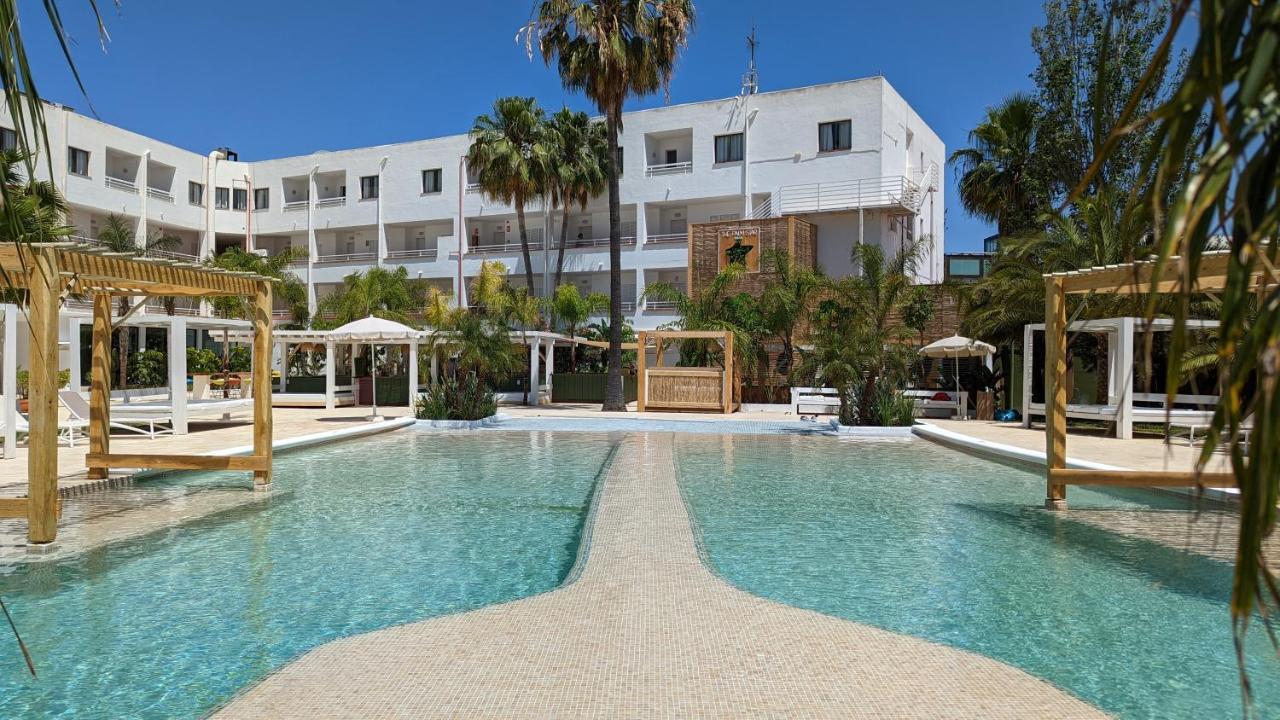The Palm Star Ibiza - Adults Only Apartment San Antonio  Bagian luar foto