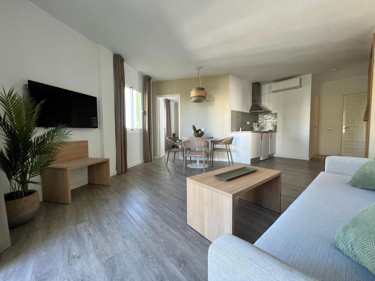 The Palm Star Ibiza - Adults Only Apartment San Antonio  Bagian luar foto
