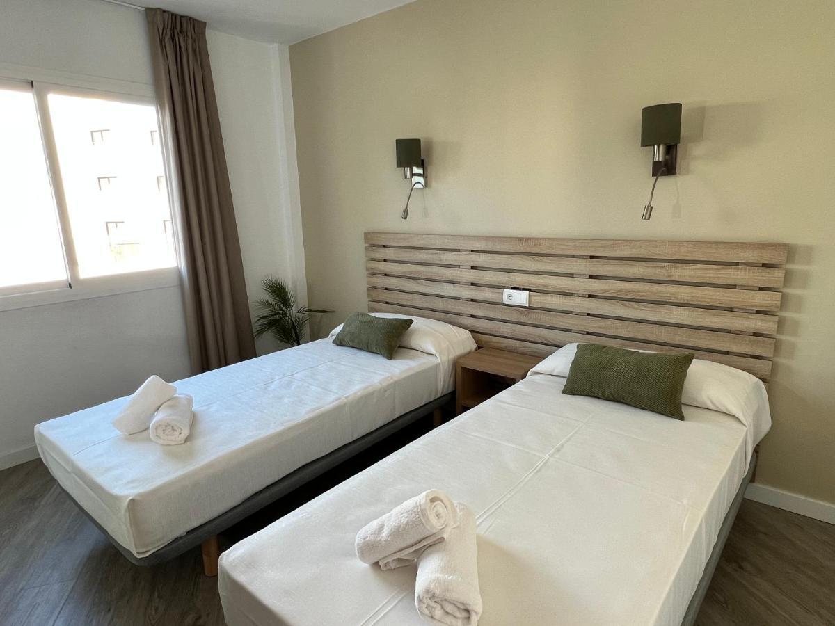 The Palm Star Ibiza - Adults Only Apartment San Antonio  Bagian luar foto