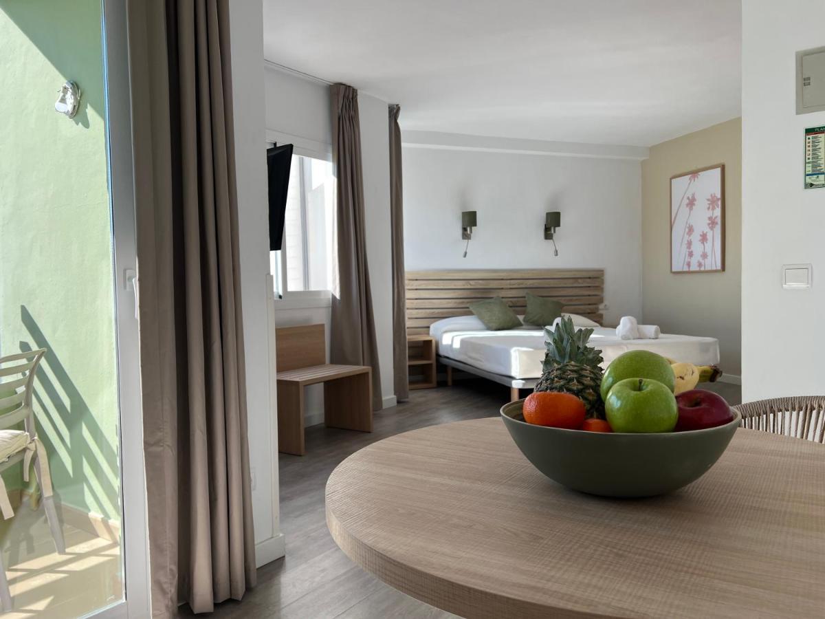 The Palm Star Ibiza - Adults Only Apartment San Antonio  Bagian luar foto
