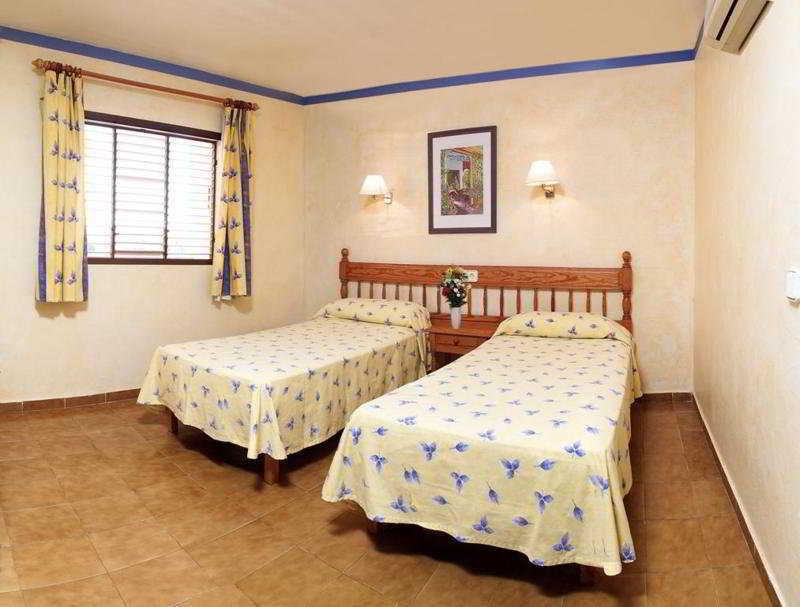 The Palm Star Ibiza - Adults Only Apartment San Antonio  Bagian luar foto